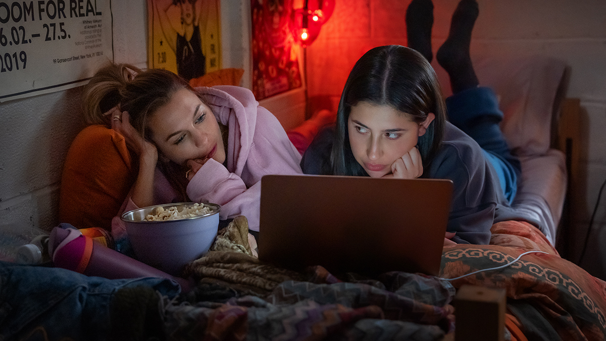 Every Song in Netflix’s ‘Roommates’: Full Soundtrack & Original Score Tracklist