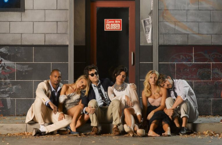 ‘Happy Endings’ Leaving Netflix in June 2022