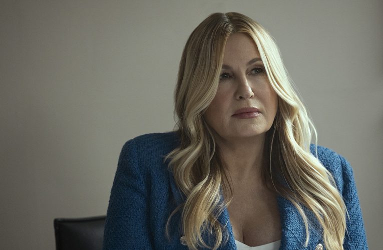 Jennifer Coolidge Returns as Karen Calhoun in ‘The Watcher’ Season 2
